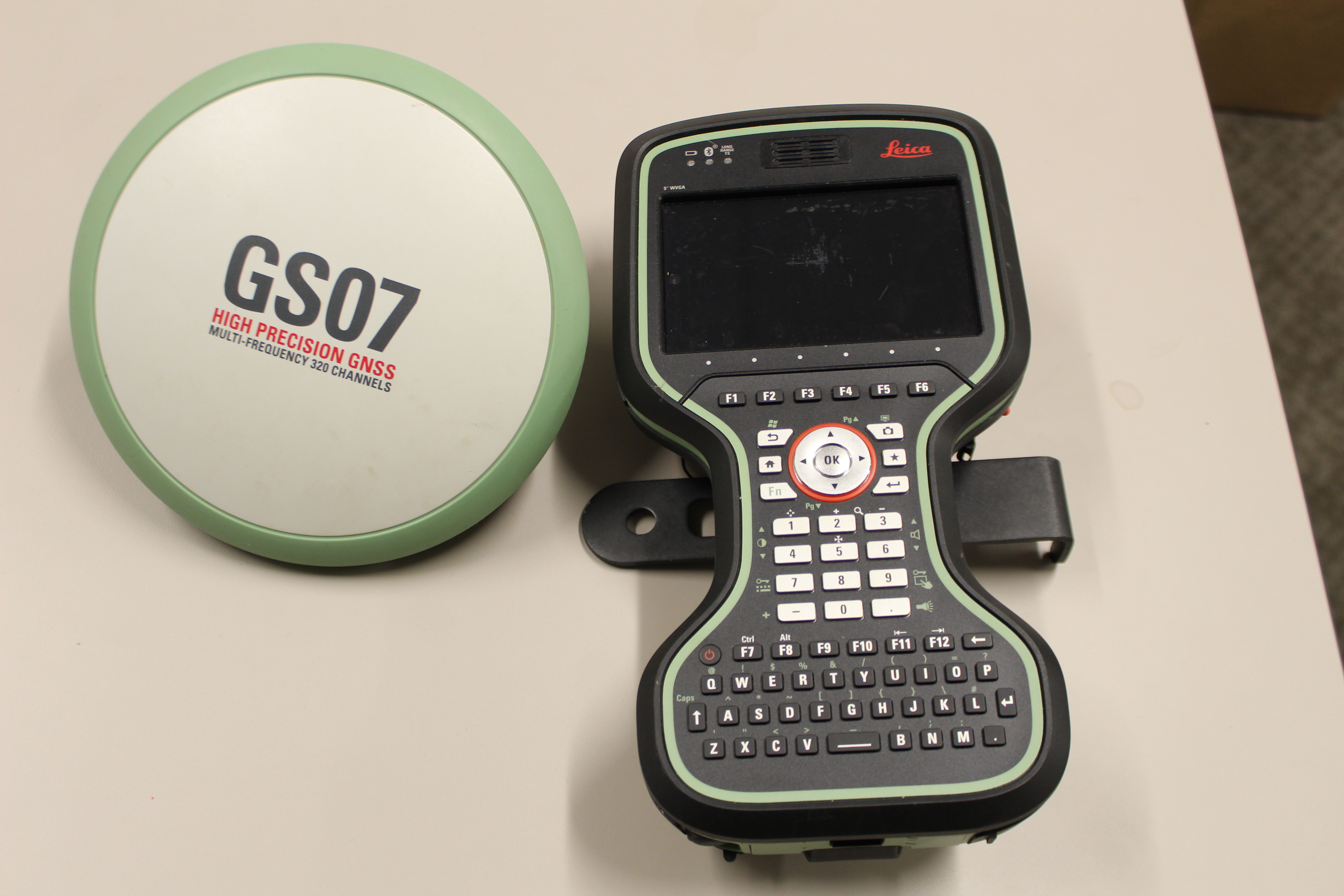 Leica GSO7 GNSS RTK Rover Package
